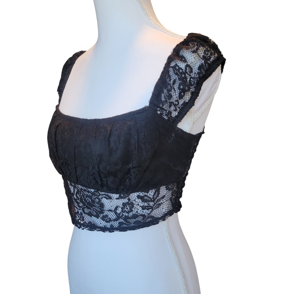 Beverly & Beck Black Lace Milkmaid Crop Top - Picture 3 of 7